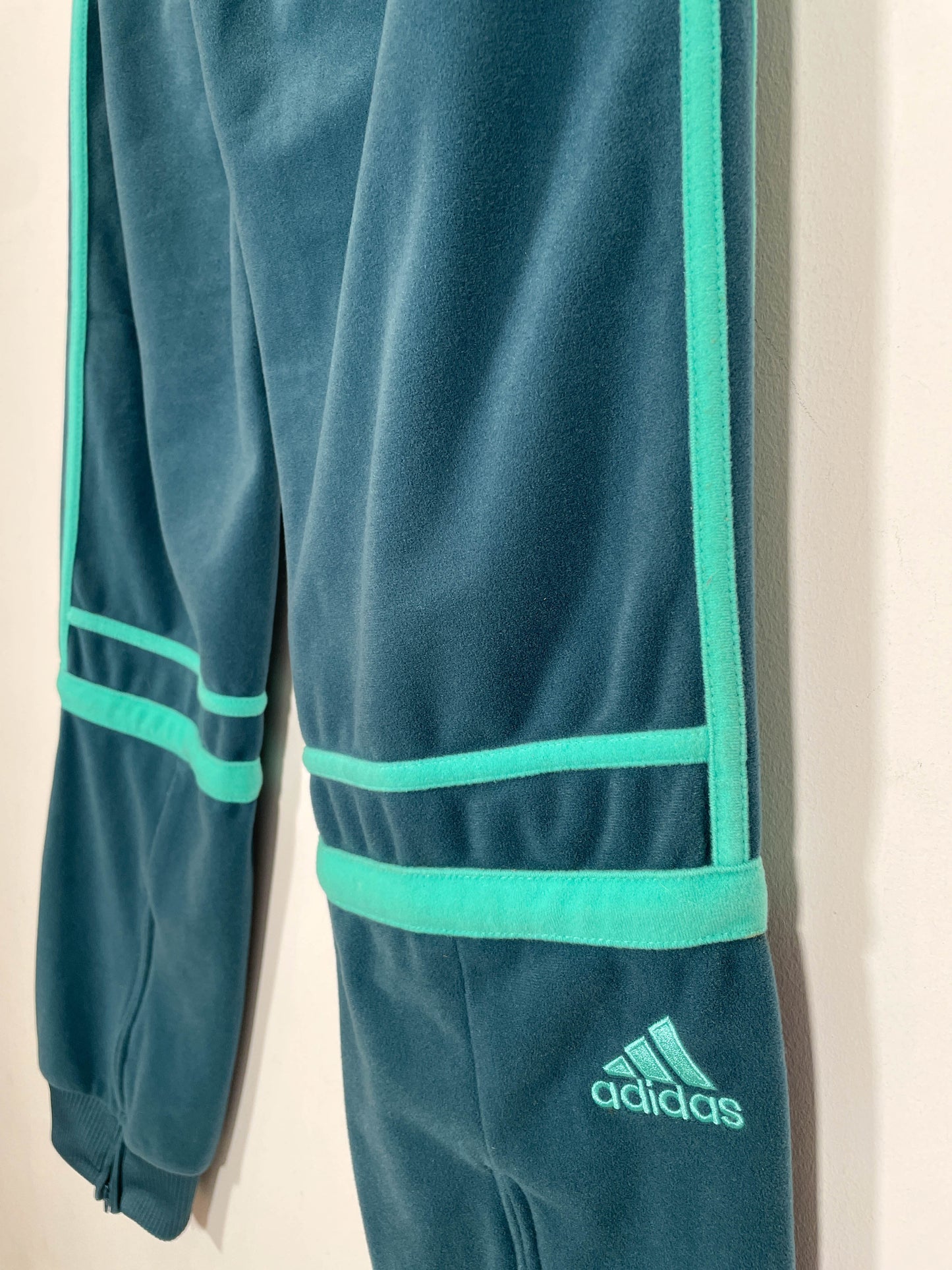 Pantalón Adidas Challenger DS - Talla M