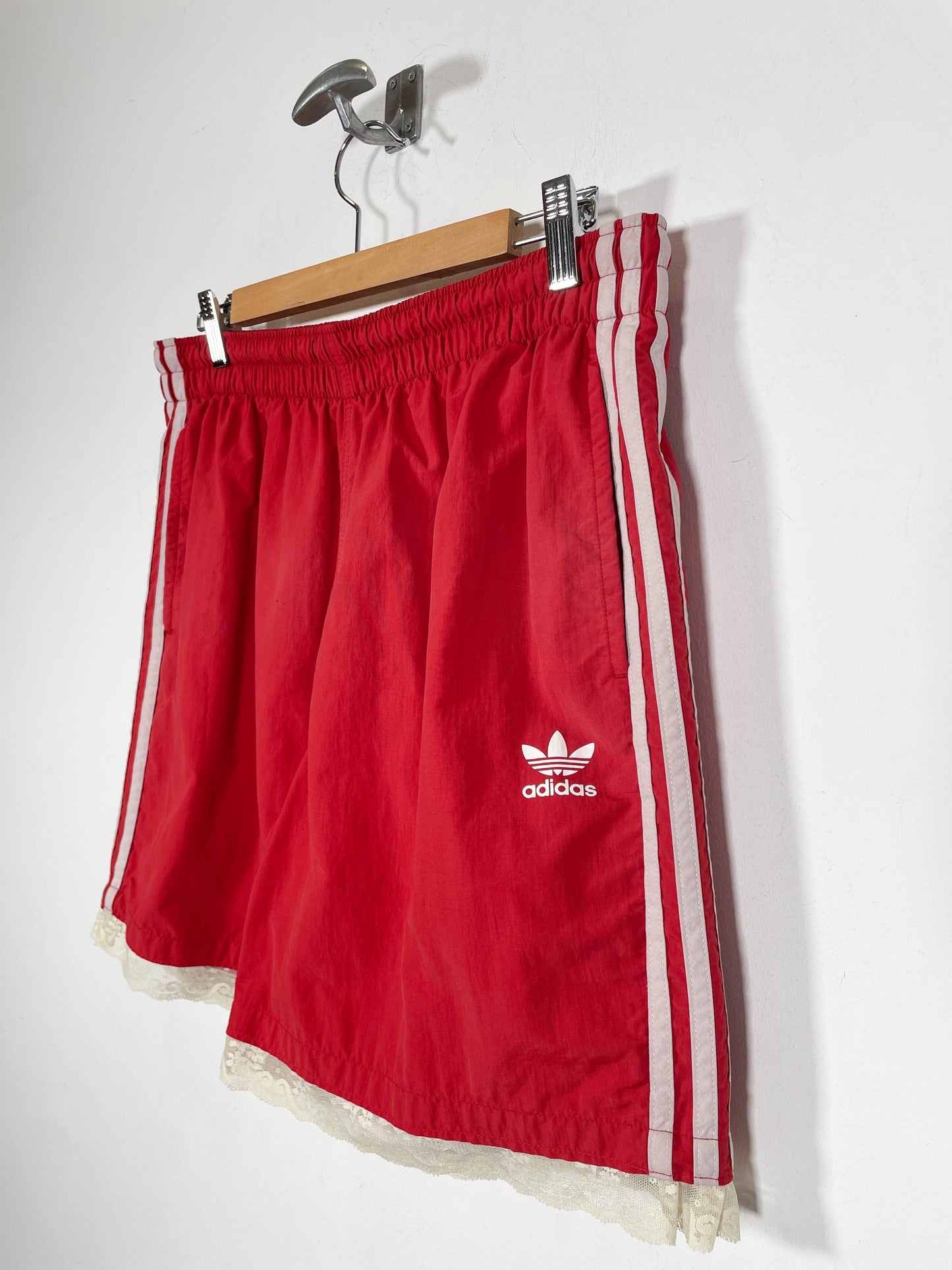 Short Adidas con puntilla - Talla L