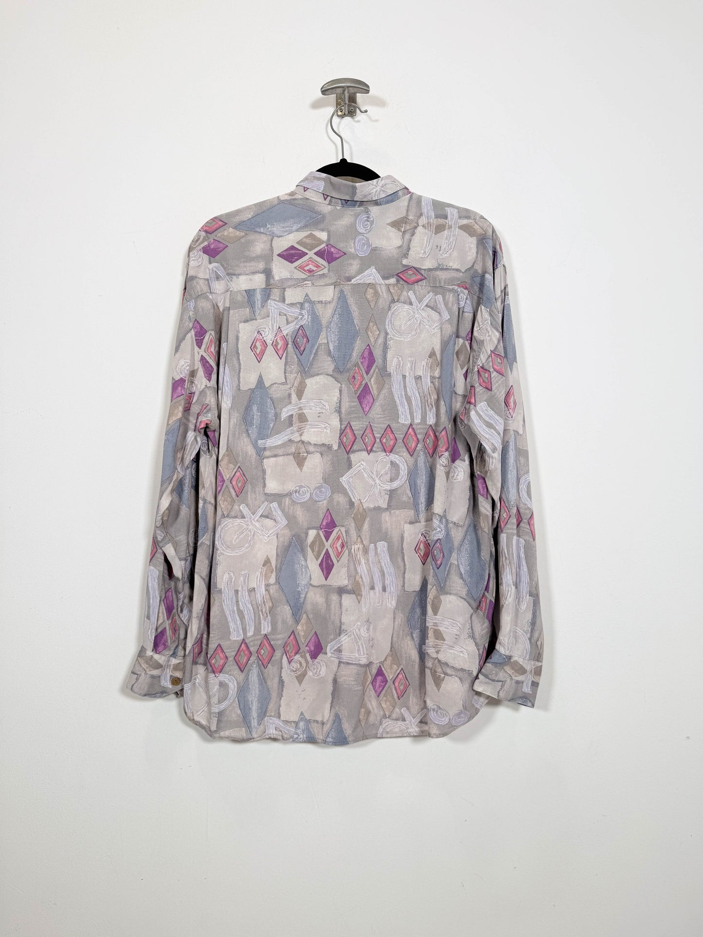 Camisa Logos - Talla L