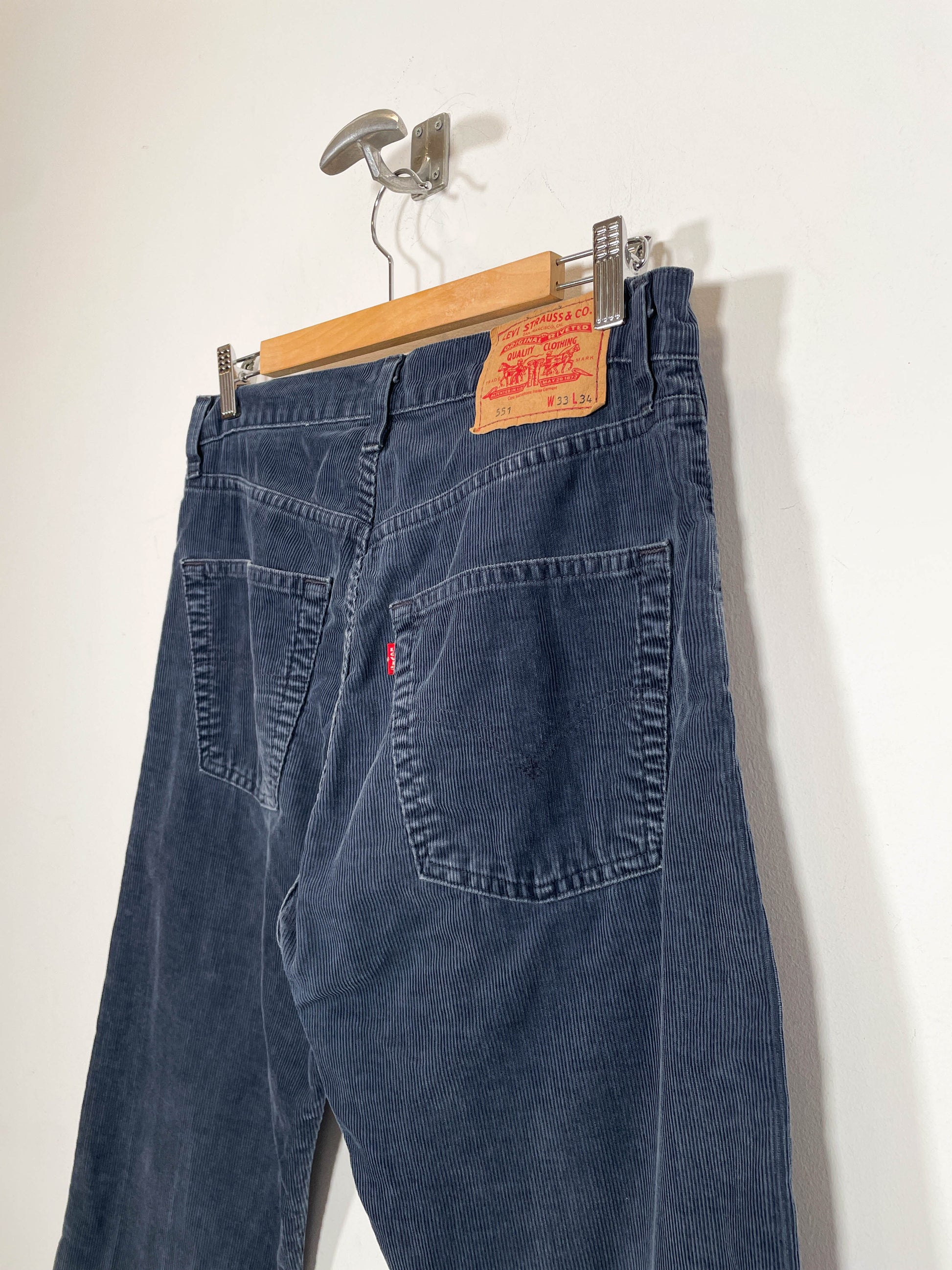 Pantalón de pana Levi's 551 - Talla 38 - Caramelo Vintage