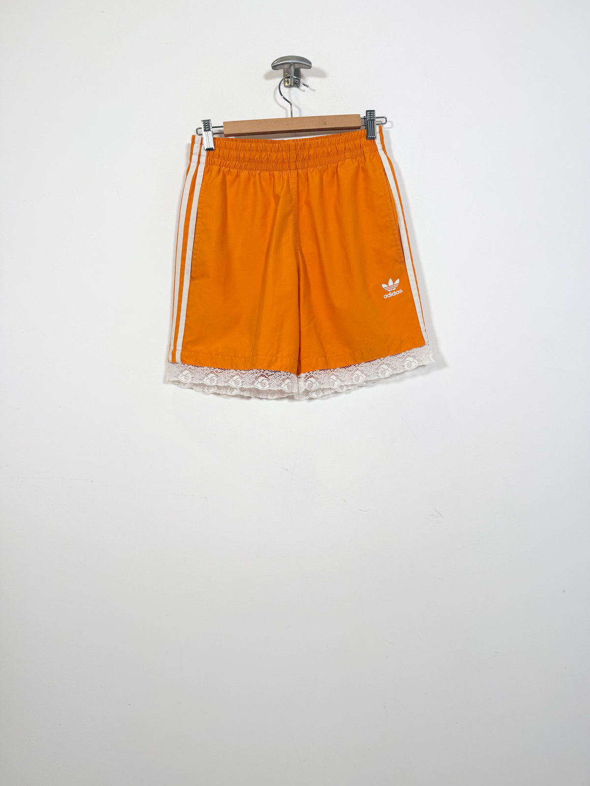 Short Adidas con puntilla - Talla S/M