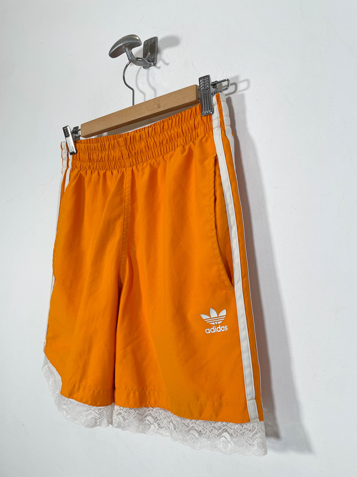 Short Adidas con puntilla - Talla S/M