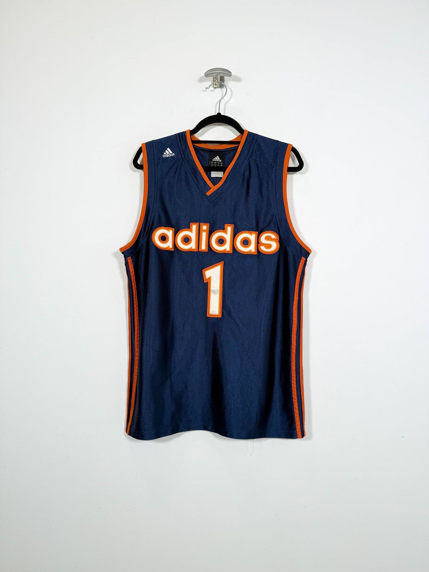 Camiseta Adidas Basketball - Talla M