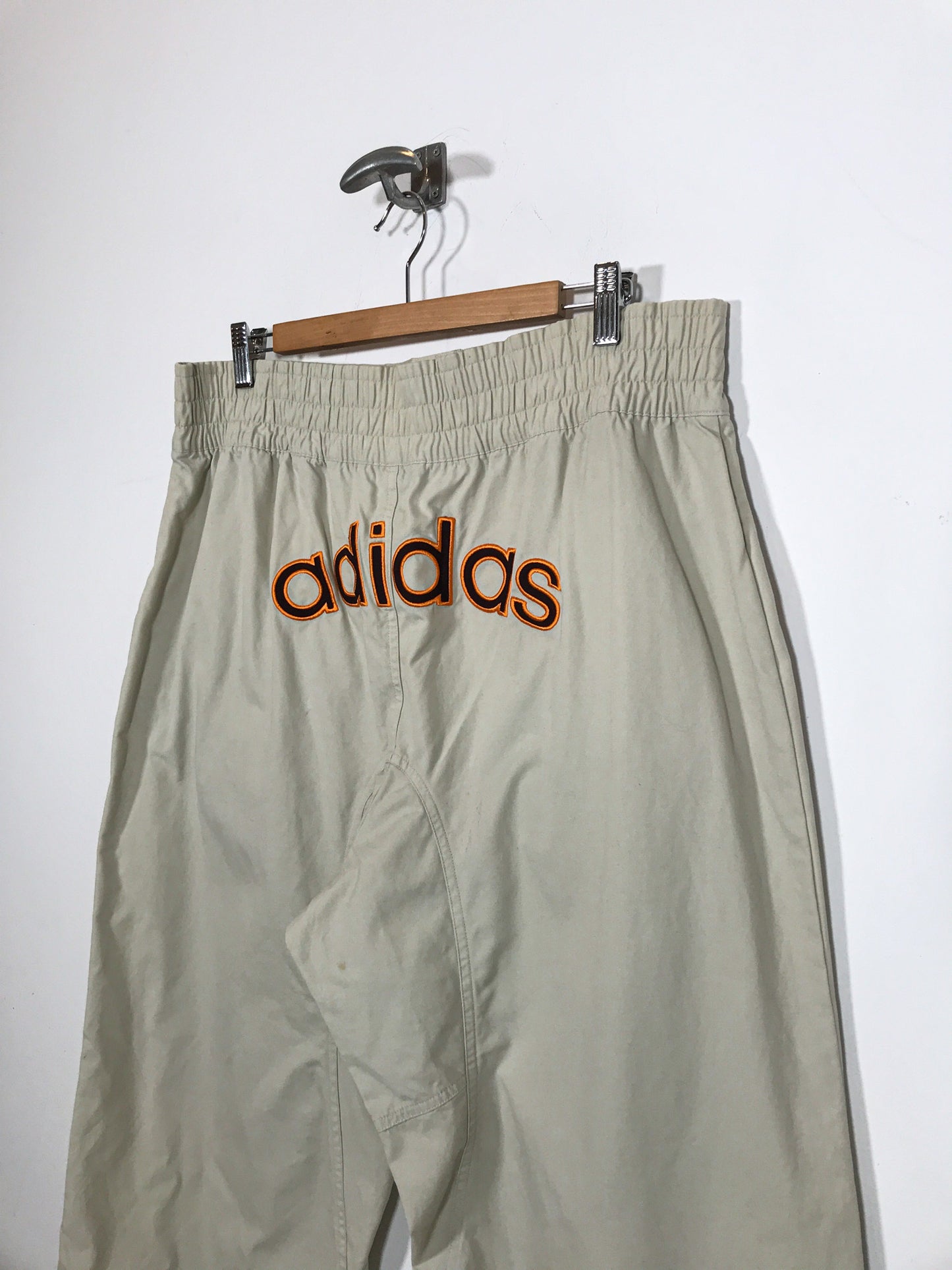 Bermuda Adidas - Talla L - Caramelo Vintage